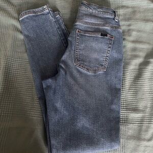 Women’s Blue Jeans